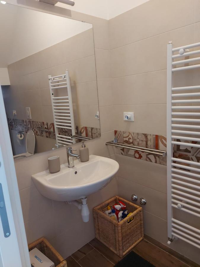 Il Caddi - Caratteristico Monolocale In Pieno Centro Storico Apartment L'Aquila Exterior photo